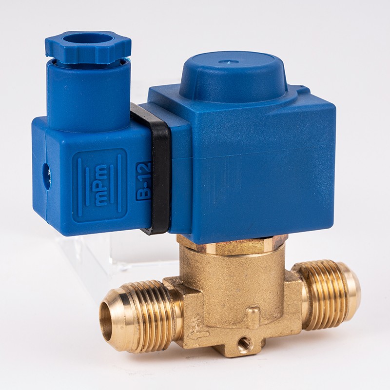 ¿Por qué es esencial la válvula solenoide industrial de la unidad de refrigeración para los sistemas de refrigeración modernos?